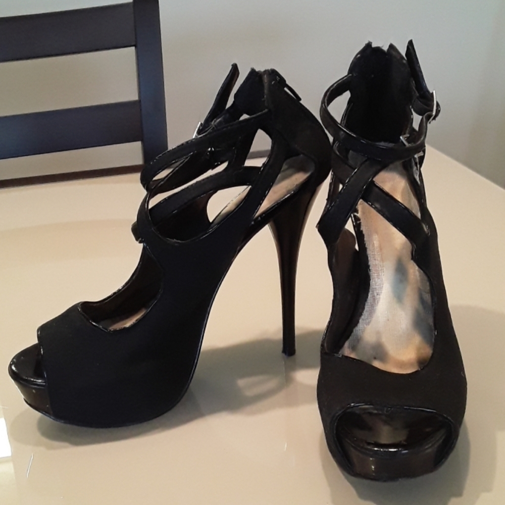 Body Central Strappy Platform Stilettos 8.5